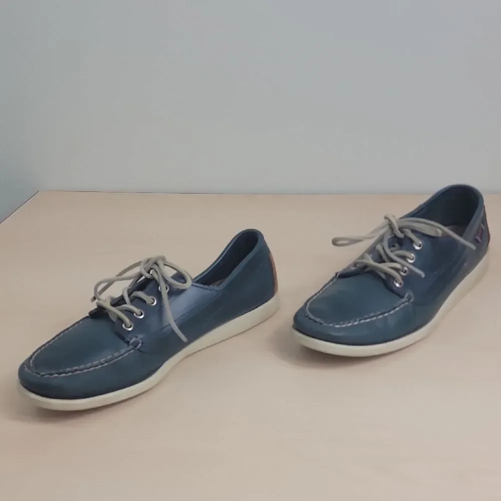 Sebago Preppy Coastal Old Money Navy Boat Shoes with Cream Laces